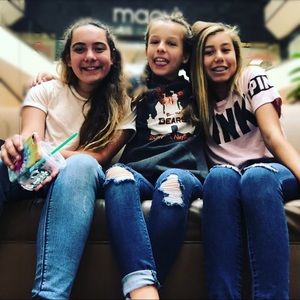 Meet your Posher, Destiny